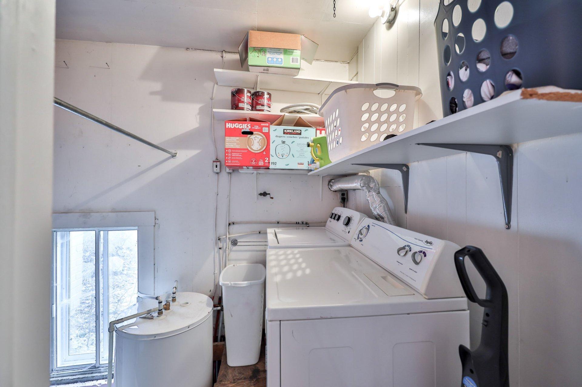 









236

 - 240


Rue Papineau

,
Papineauville,




QC
J0V1R0

