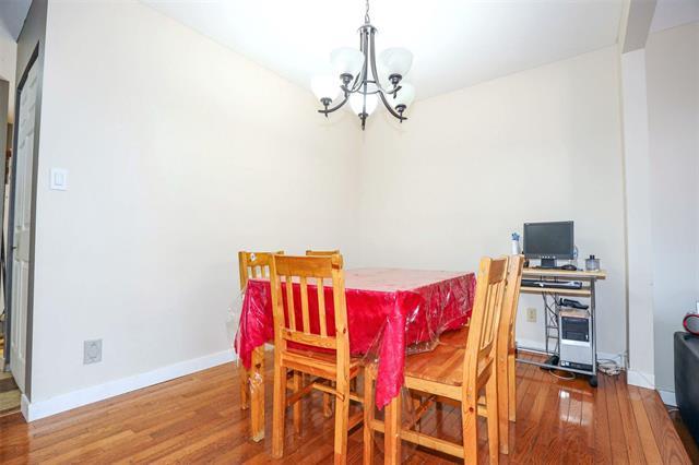 









41


Eric

ST, A,
Winnipeg,




MB
R2M 5J2

