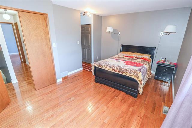 









41


Eric

ST, A,
Winnipeg,




MB
R2M 5J2

