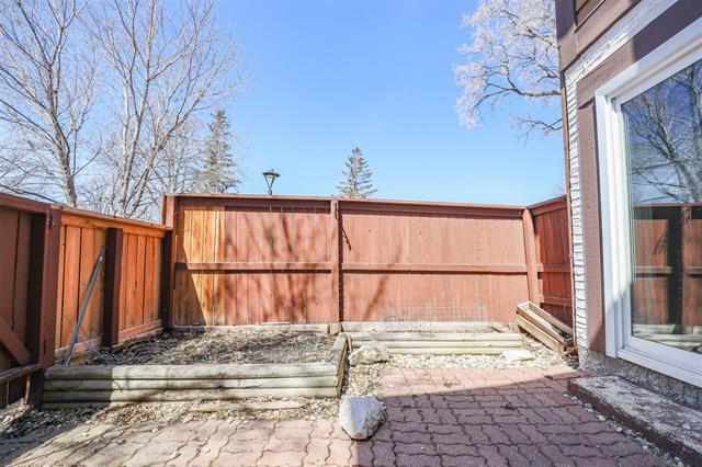 









41


Eric

ST, A,
Winnipeg,




MB
R2M 5J2

