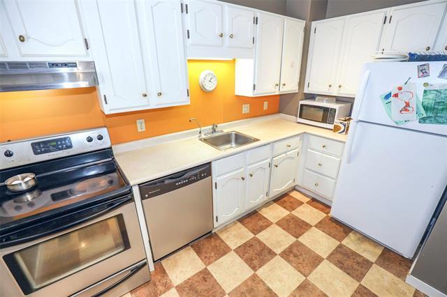 









41


Eric

ST, A,
Winnipeg,




MB
R2M 5J2

