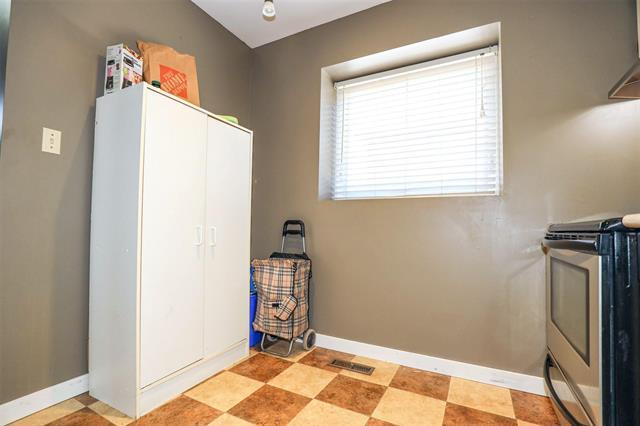 









41


Eric

ST, A,
Winnipeg,




MB
R2M 5J2

