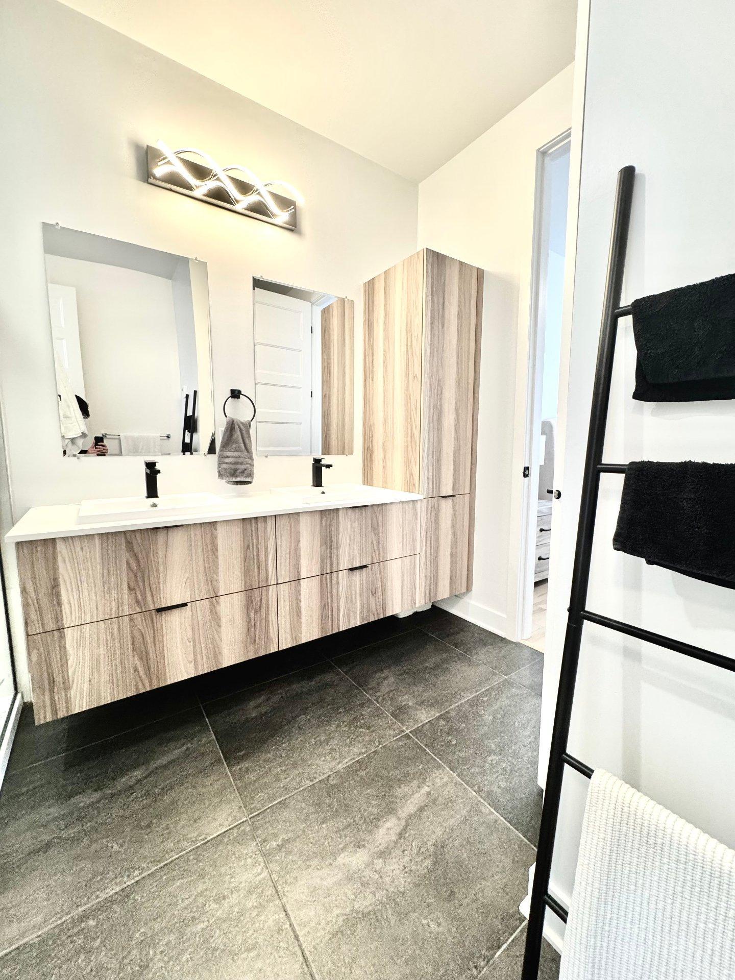 









13720


Rue du Merlot

,
Mirabel,




QC
J7N3P1

