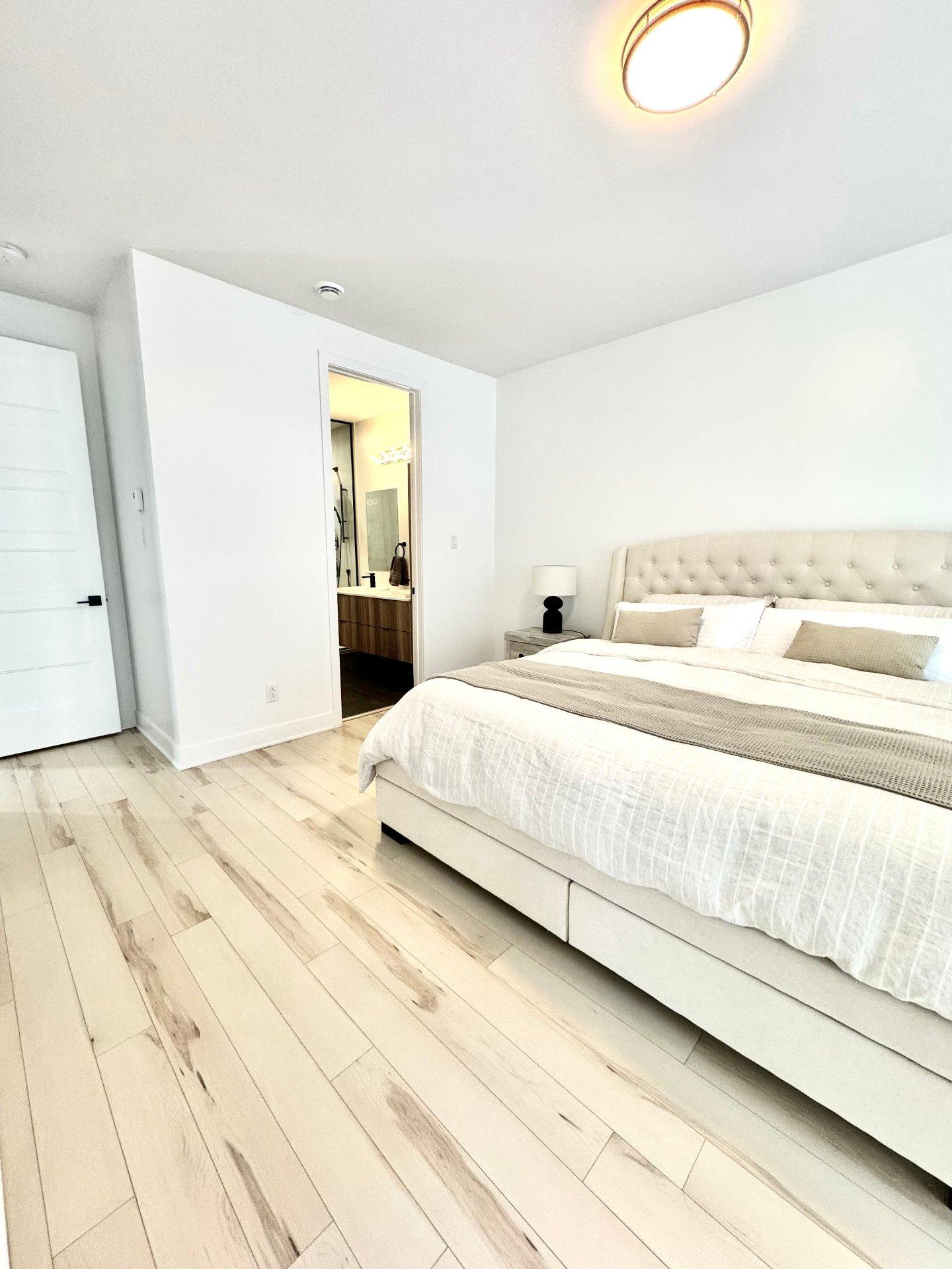 









13720


Rue du Merlot

,
Mirabel,




QC
J7N3P1

