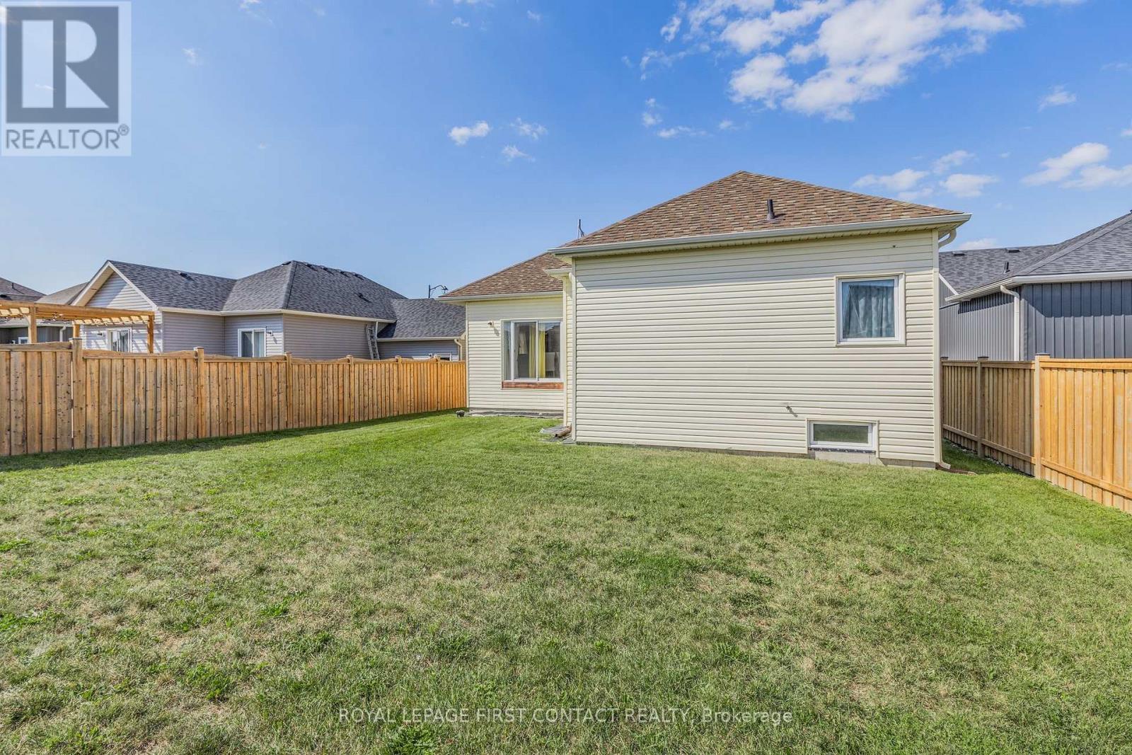 












9 BEVERLY STREET

,
Springwater,




Ontario
L0L1P0

