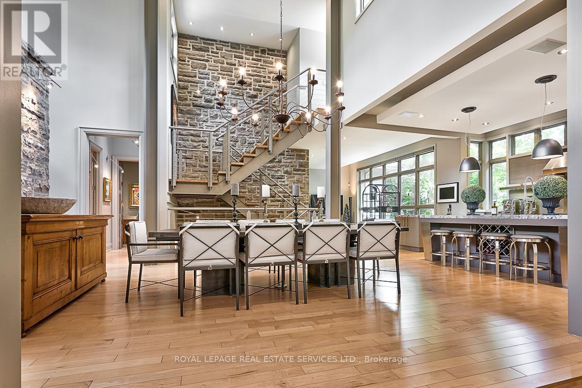 












177 LOVERS LANE

,
Hamilton,




Ontario
L9G1G9

