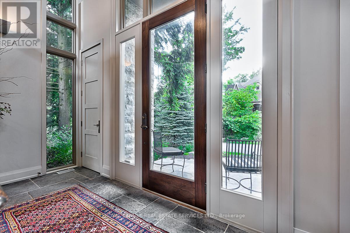 












177 LOVERS LANE

,
Hamilton,




Ontario
L9G1G9

