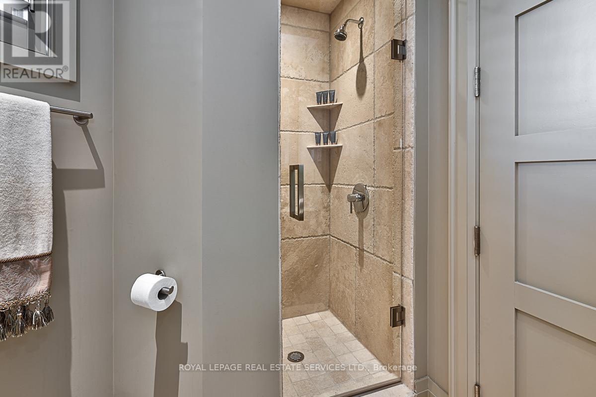 












177 LOVERS LANE

,
Hamilton,




Ontario
L9G1G9

