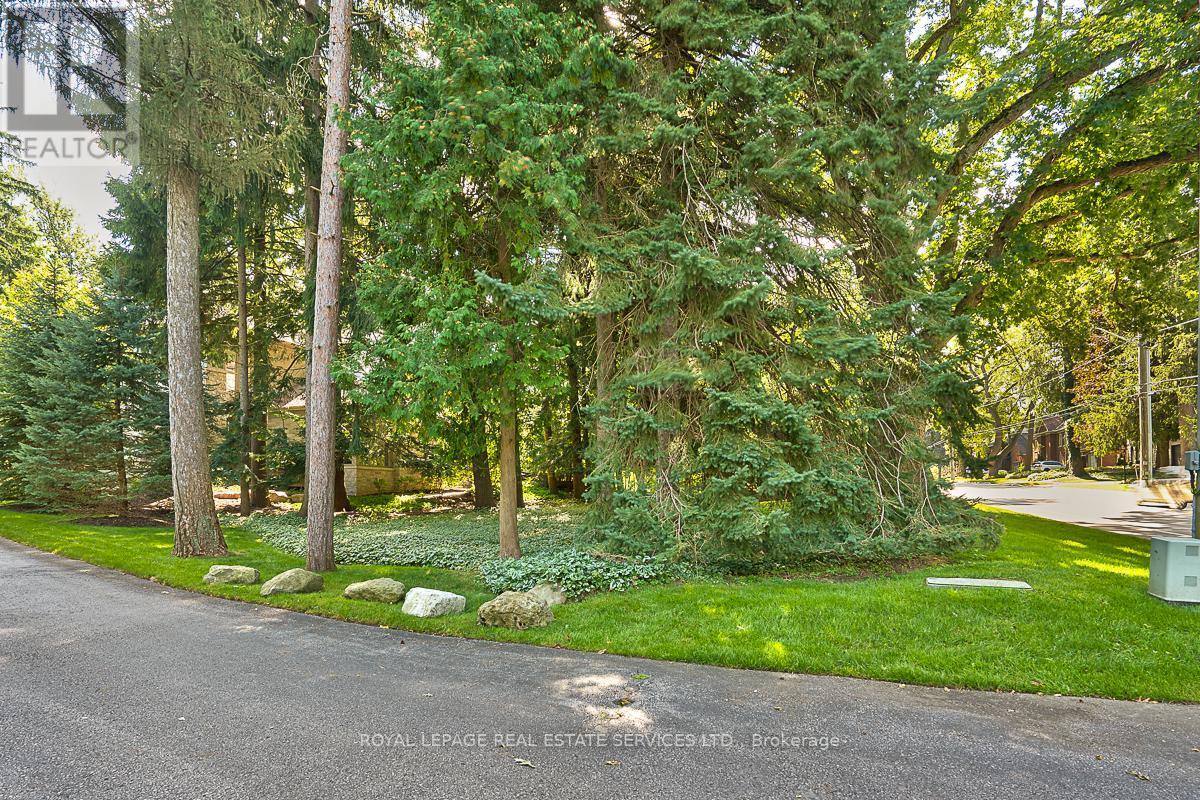 












177 LOVERS LANE

,
Hamilton,




Ontario
L9G1G9

