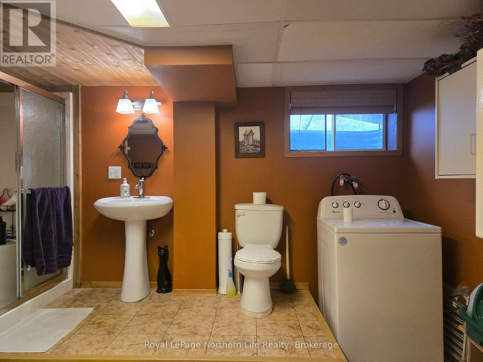 












544 BROADWOOD AVENUE

,
Temiskaming Shores (New Liskeard),




Ontario
P0J1P0

