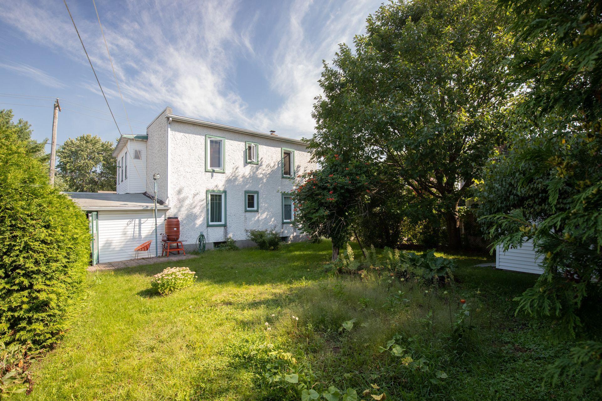 









485


Av. Desjardins

,
Saint-Jean-sur-Richelieu,




QC
J2X1S3


