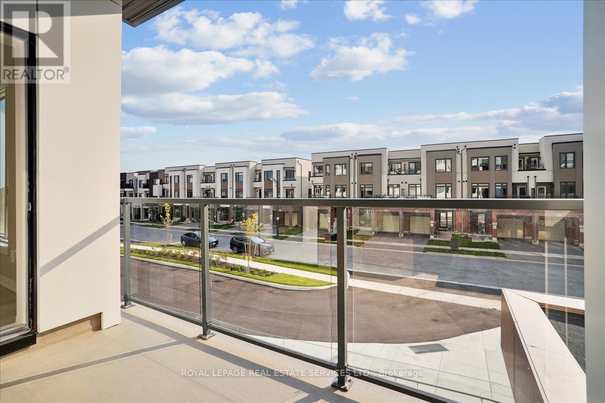 












202 - 1440 CLARRIAGE COURT

,
Milton,




Ontario
L9T2X5

