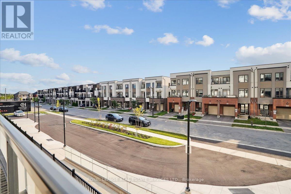 












202 - 1440 CLARRIAGE COURT

,
Milton,




Ontario
L9T2X5


