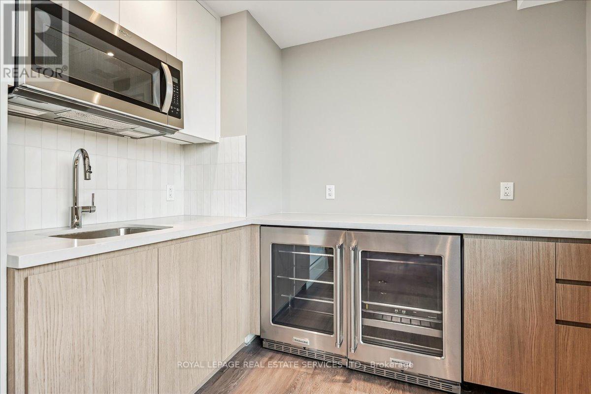 












202 - 1440 CLARRIAGE COURT

,
Milton,




Ontario
L9T2X5

