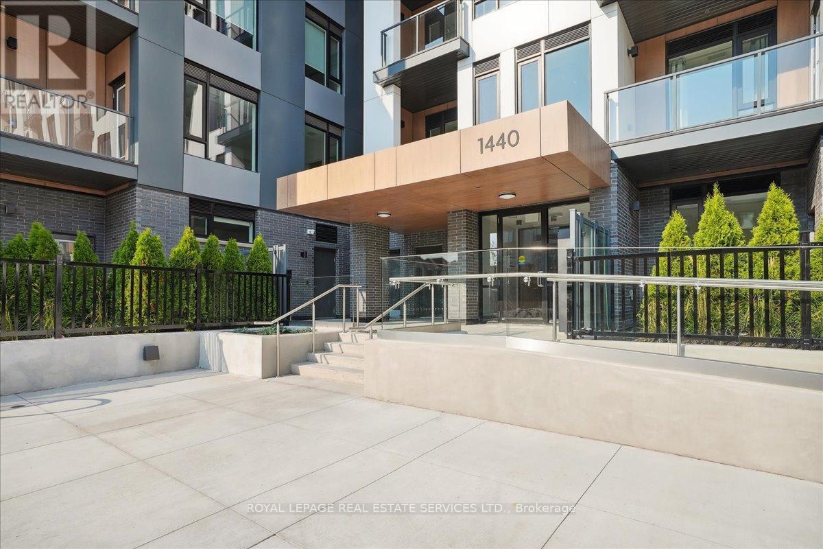 












202 - 1440 CLARRIAGE COURT

,
Milton,




Ontario
L9T2X5

