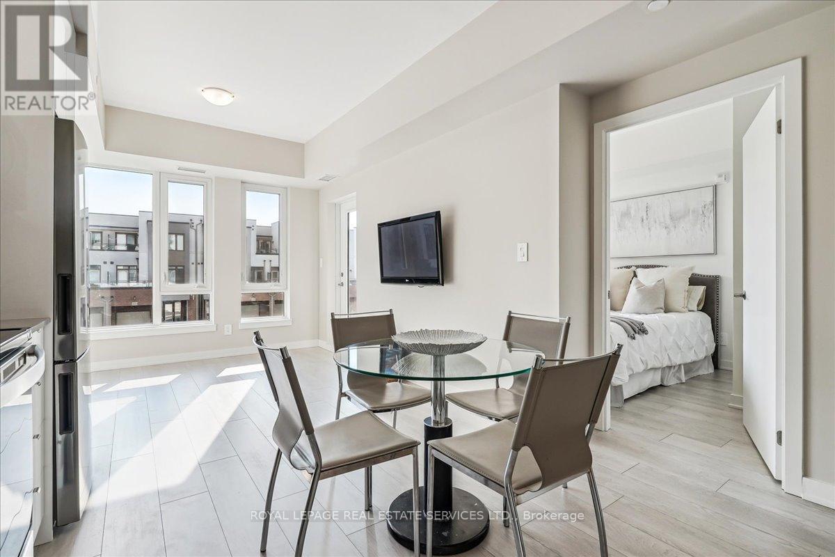 












202 - 1440 CLARRIAGE COURT

,
Milton,




Ontario
L9T2X5

