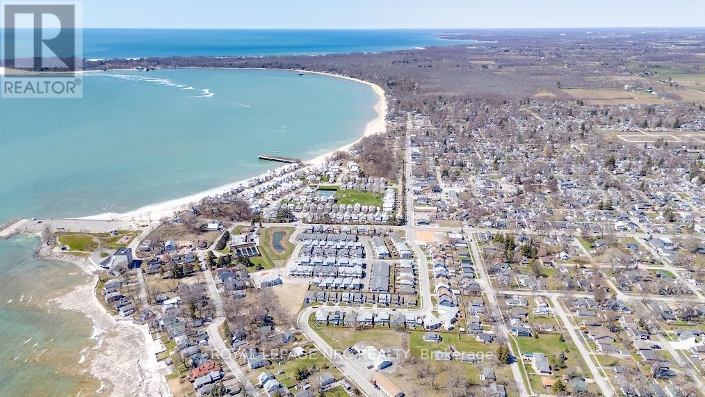 












3813 RYAN AVENUE

,
Fort Erie (Crystal Beach),




Ontario
L0S1B0

