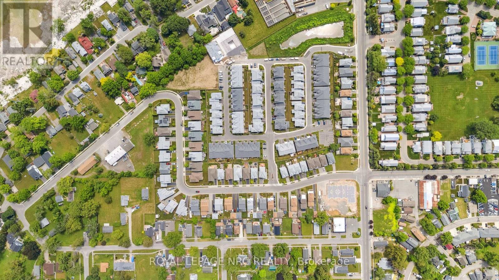 












3813 RYAN AVENUE

,
Fort Erie (Crystal Beach),




Ontario
L0S1B0

