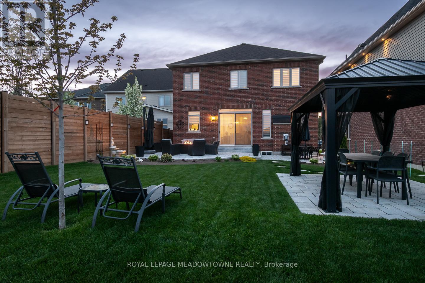 












167 EDGAR BONNER AVENUE

,
Guelph/Eramosa,




Ontario
N0B2K0

