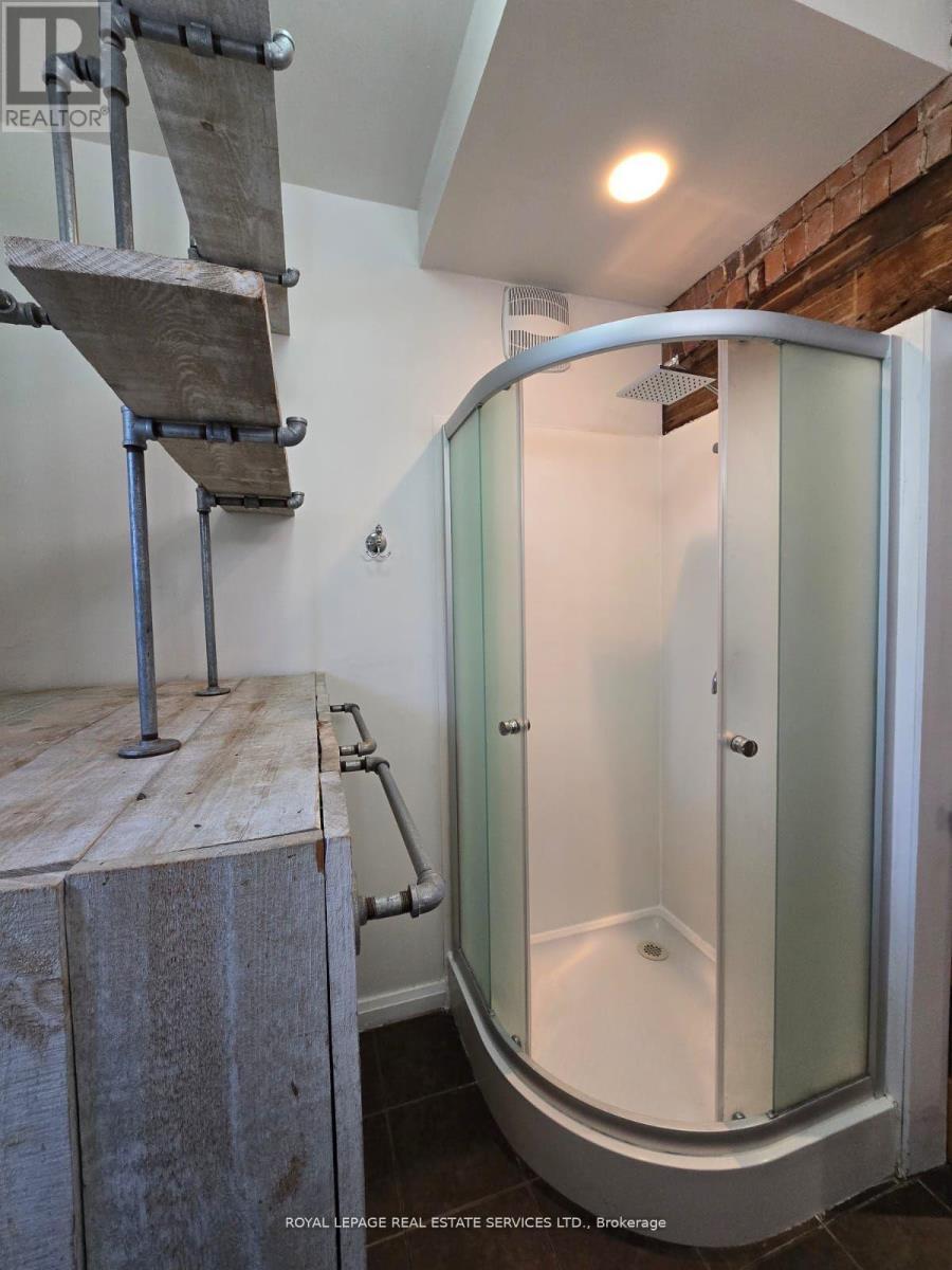 












MAIN - 1399 LANSDOWNE AVENUE

,
Toronto,




Ontario
M6H3Z9

