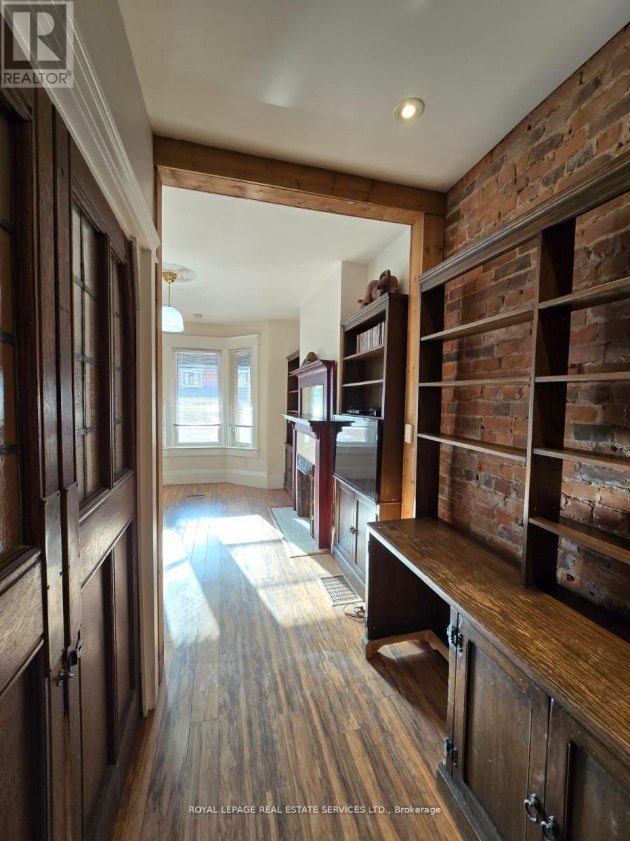 












MAIN - 1399 LANSDOWNE AVENUE

,
Toronto,




Ontario
M6H3Z9

