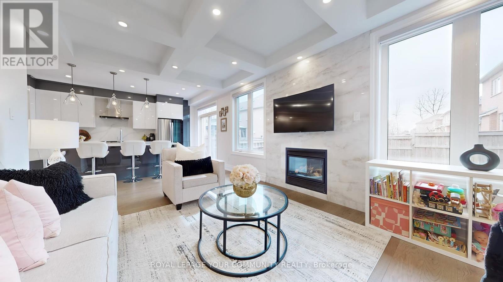 












100 GRAND OAK DRIVE

,
Richmond Hill,




Ontario
L4E4A6

