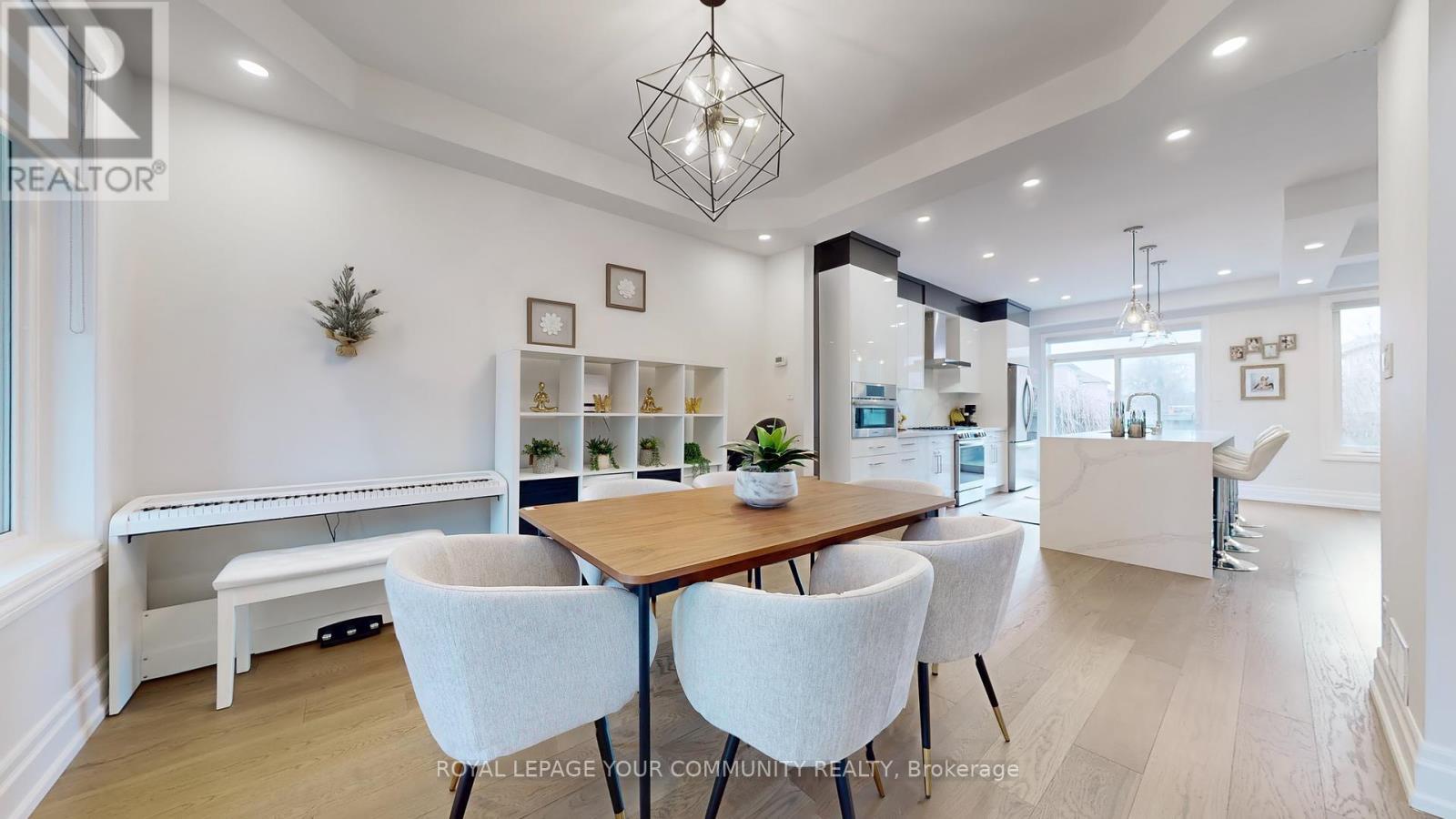 












100 GRAND OAK DRIVE

,
Richmond Hill,




Ontario
L4E4A6

