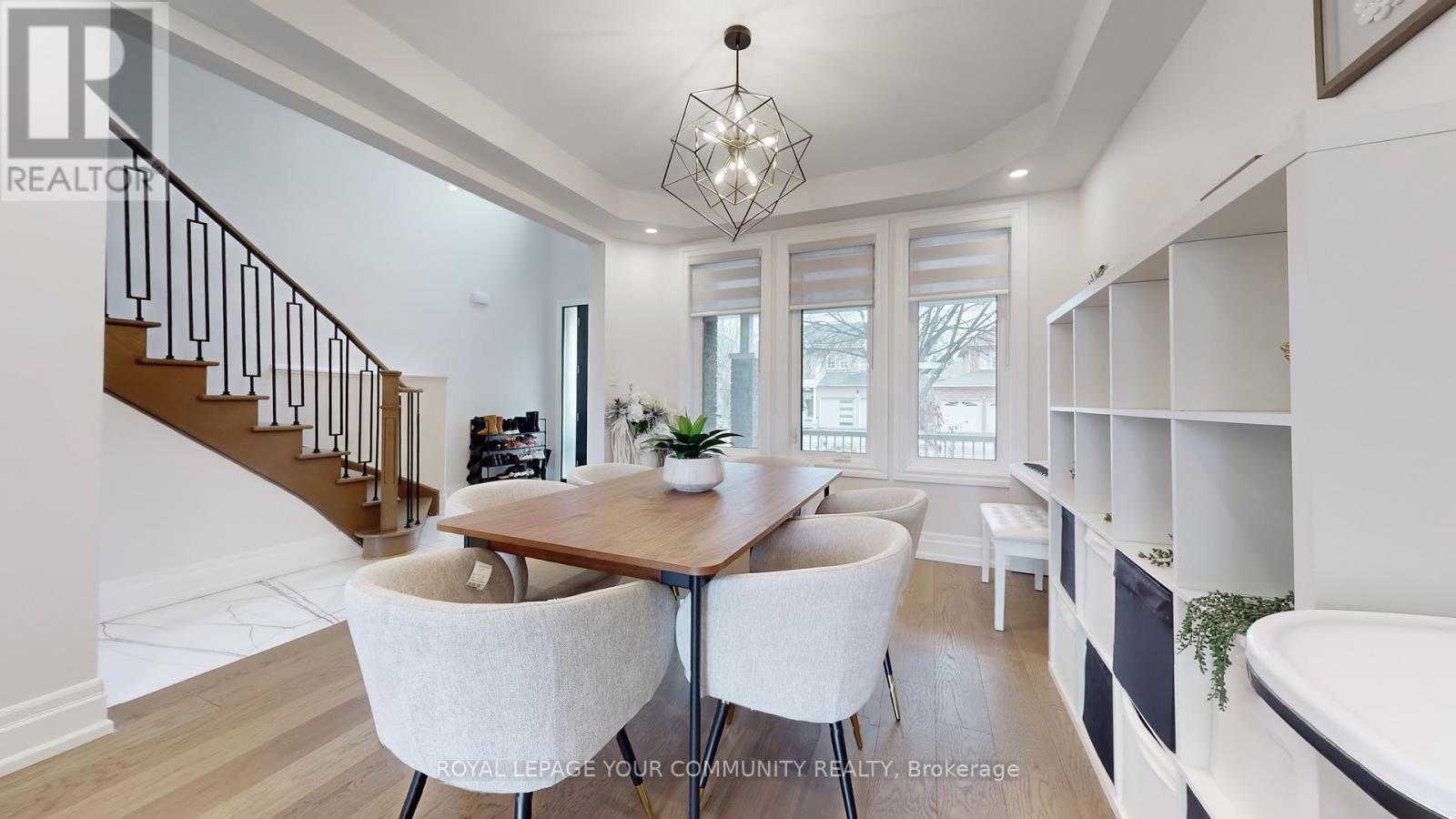 












100 GRAND OAK DRIVE

,
Richmond Hill,




Ontario
L4E4A6

