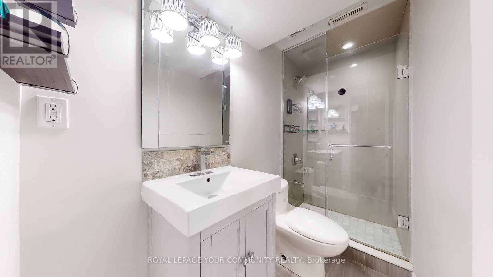 












100 GRAND OAK DRIVE

,
Richmond Hill,




Ontario
L4E4A6


