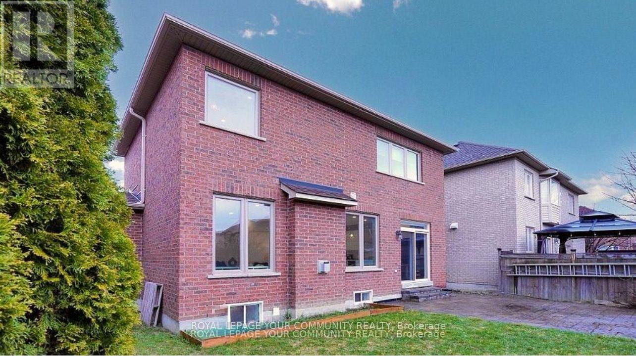












100 GRAND OAK DRIVE

,
Richmond Hill,




Ontario
L4E4A6

