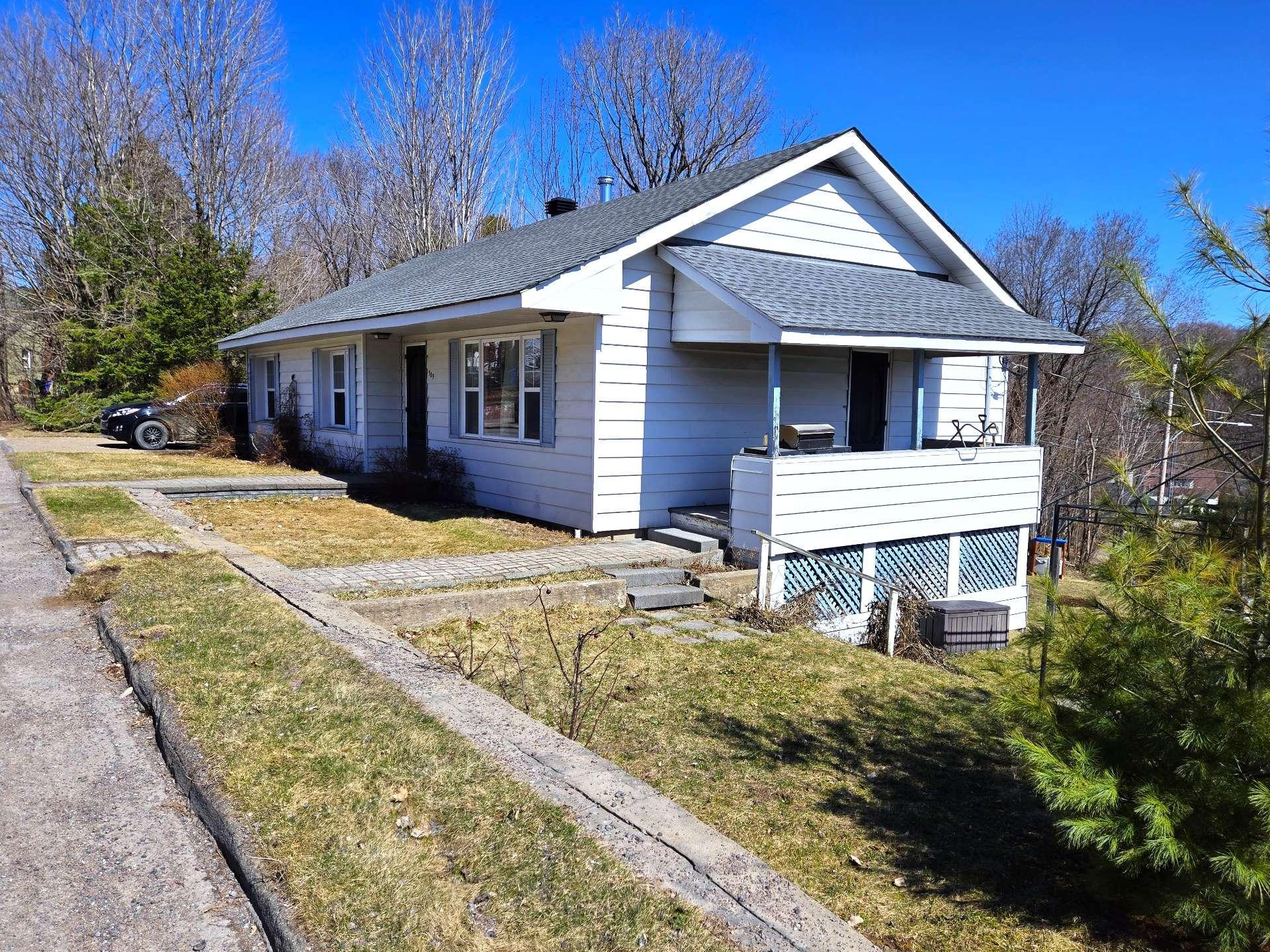 









309


Rue Park

,
Brownsburg-Chatham,




QC
J8G3A3


