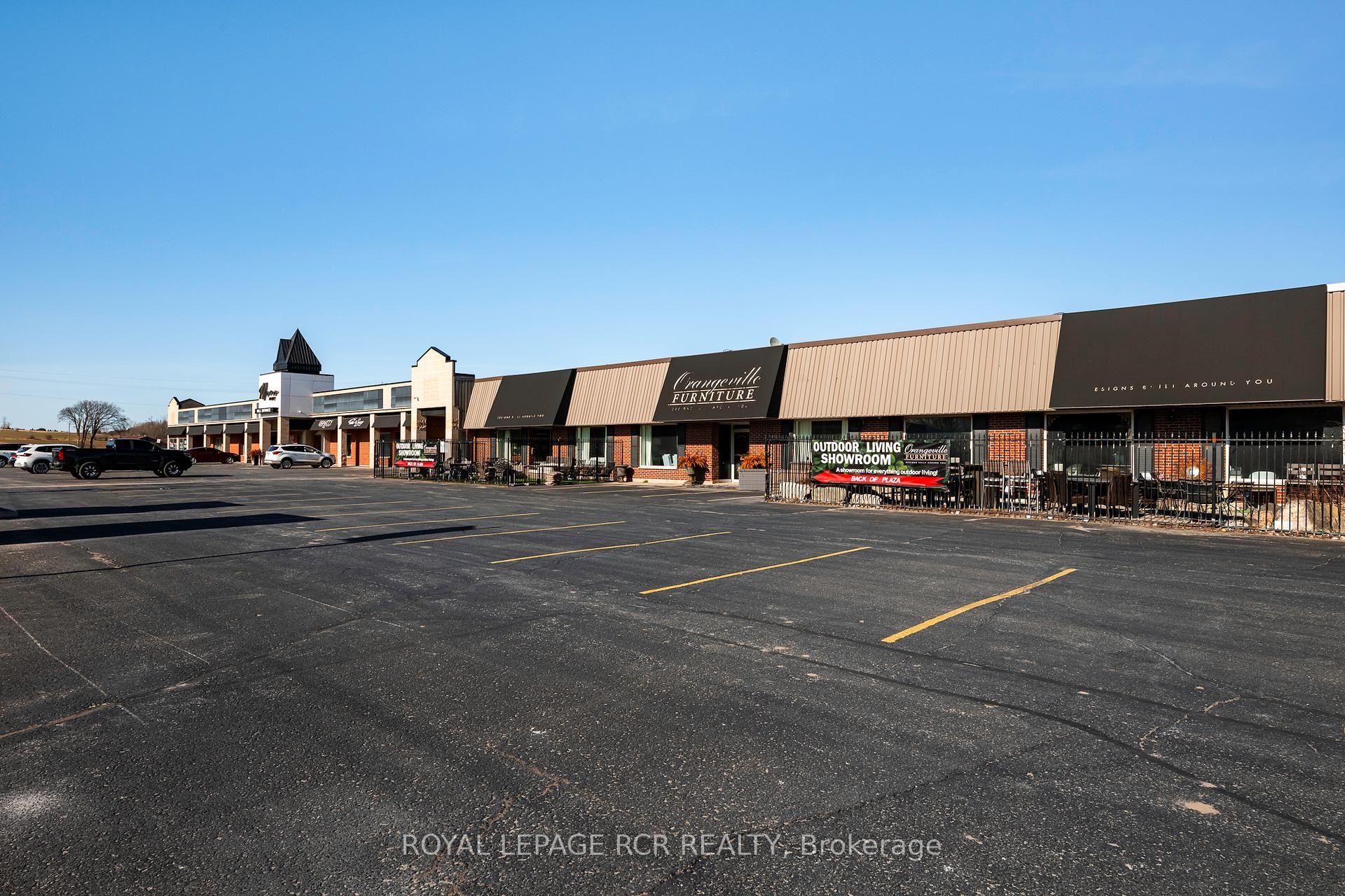 









633419


Hwy 10

N/A, A, B, C,
Mono,




ON
L9W 6Z1

