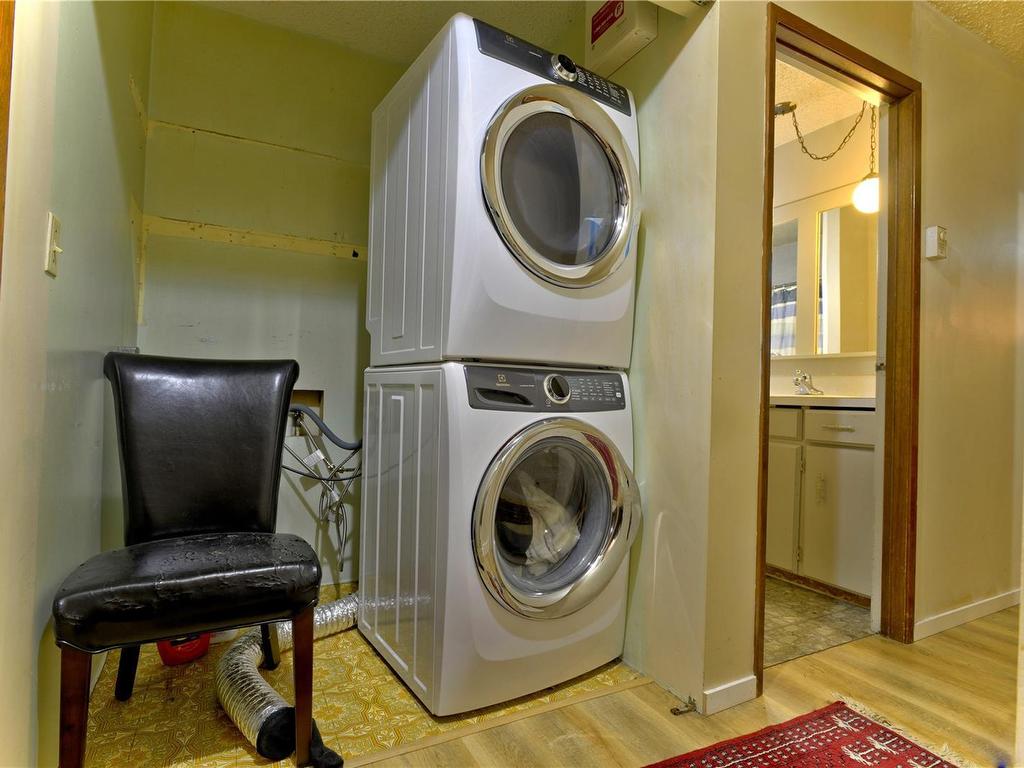 









1048


Price

Rd,
Errington,




BC
V9P 2X1

