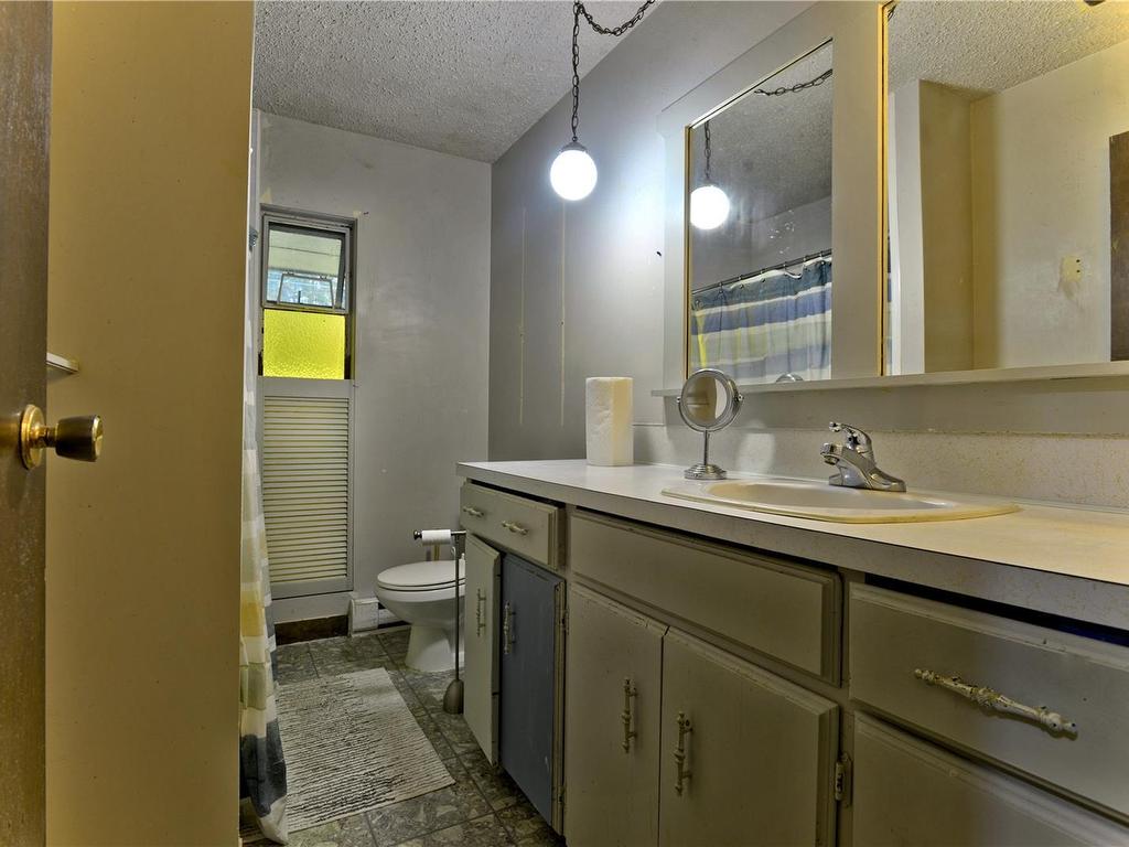 









1048


Price

Rd,
Errington,




BC
V9P 2X1

