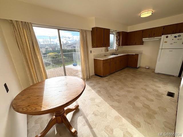









2199


BRADFORD

Ave,
Sidney,




BC
V8L 2C8

