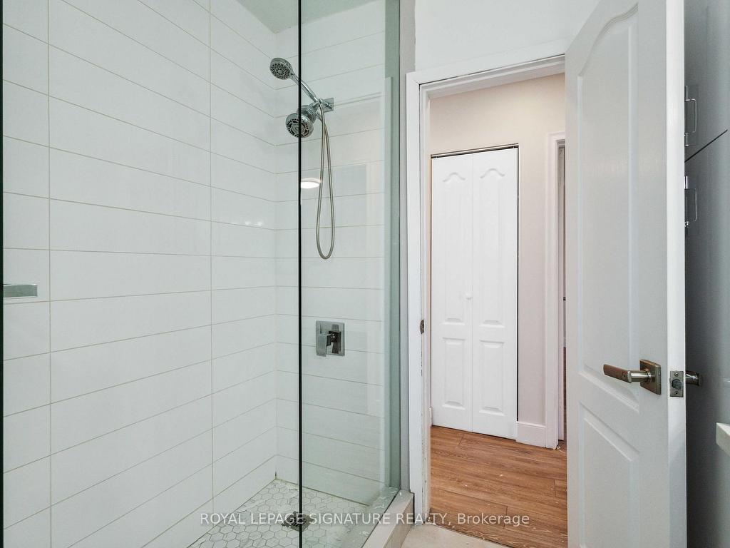 









78


Sloane

Avenue, UPPER,
Toronto,




ON
M4A 2A7

