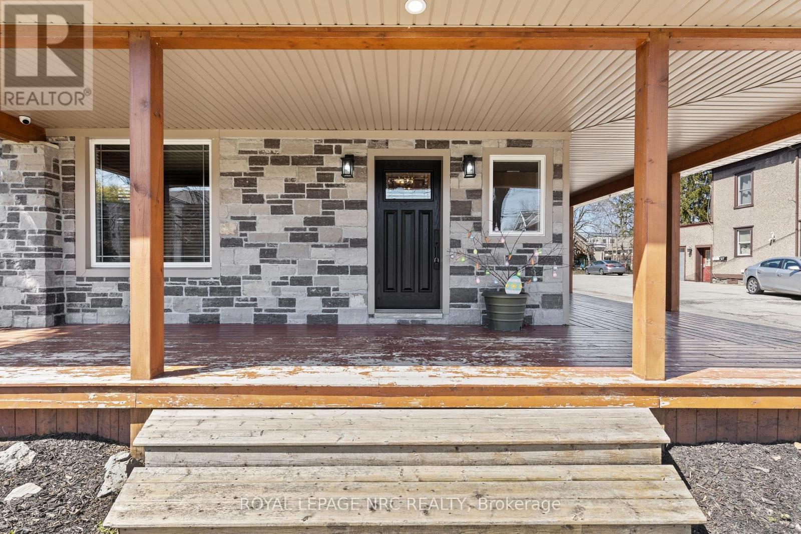 












538 KING STREET

,
Port Colborne (Main Street),




Ontario
L3K4H6

