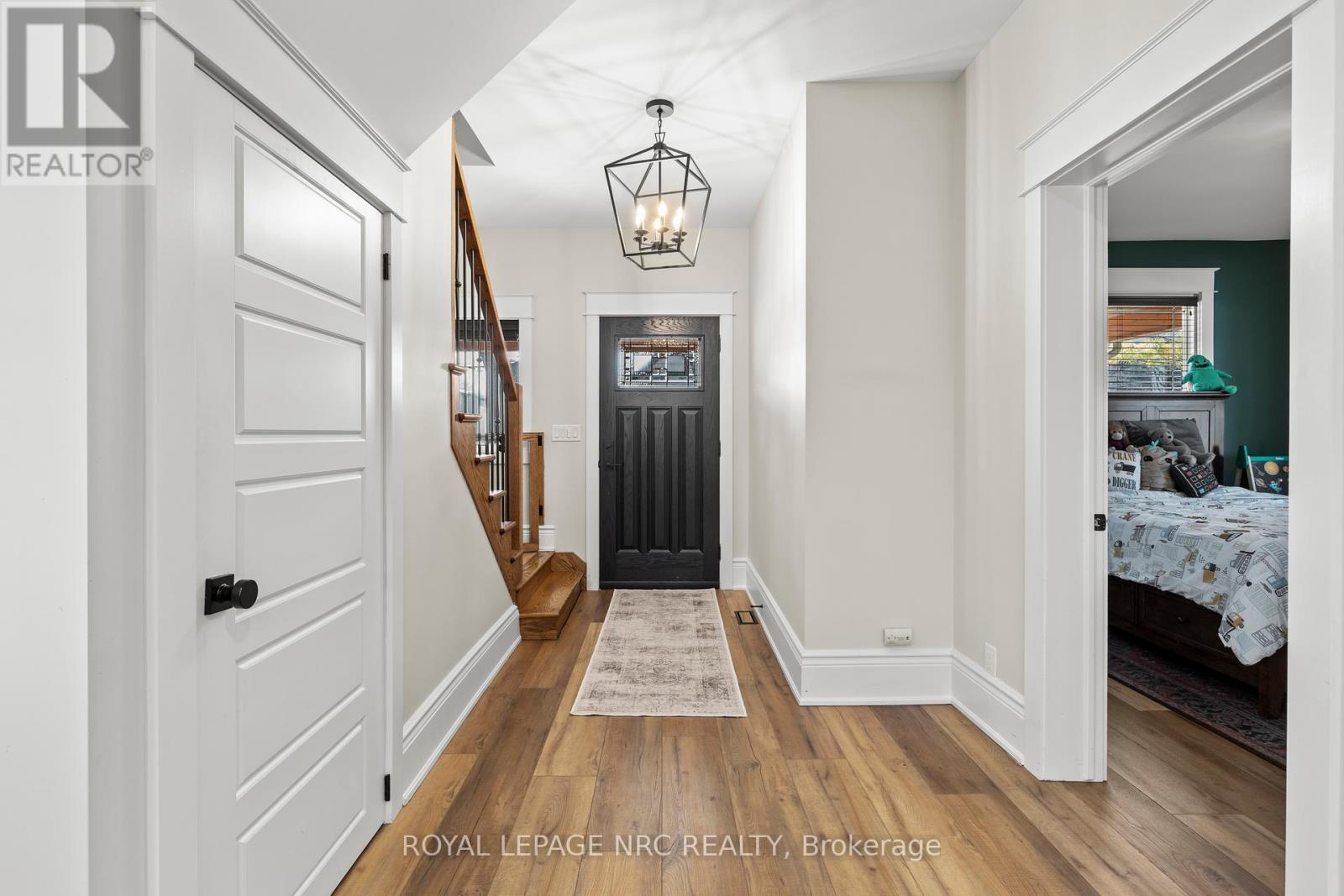 












538 KING STREET

,
Port Colborne (Main Street),




Ontario
L3K4H6

