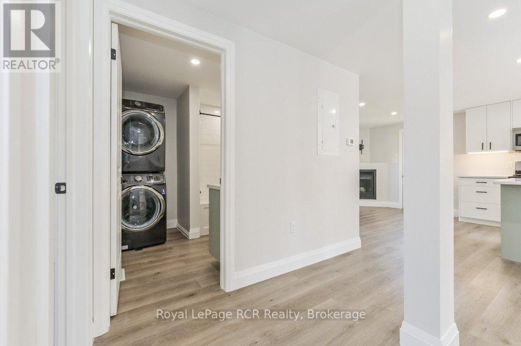 












330 WILLIAM STREET

,
Wellington North (Mount Forest),




Ontario
N0G2L3

