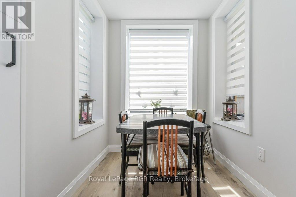 












330 WILLIAM STREET

,
Wellington North (Mount Forest),




Ontario
N0G2L3

