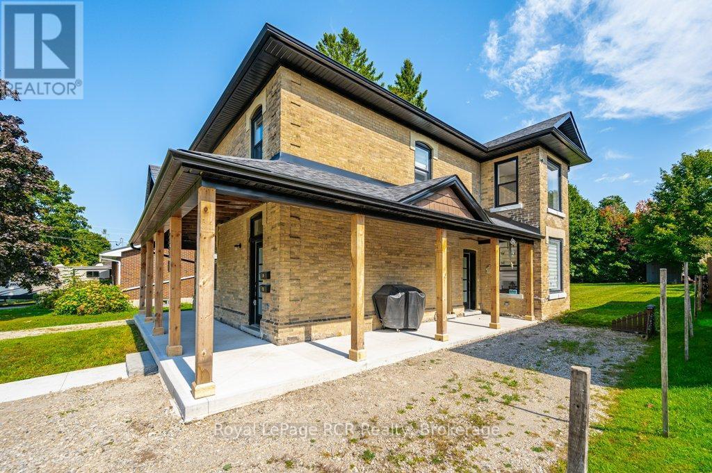 












330 WILLIAM STREET

,
Wellington North (Mount Forest),




Ontario
N0G2L3

