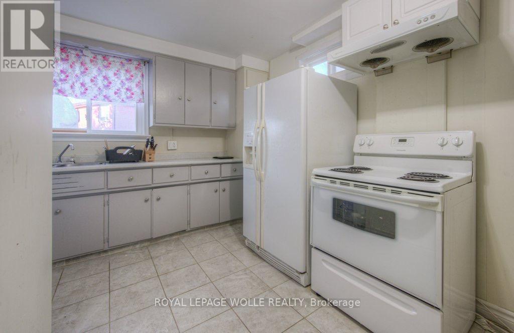 












230 HIGHLAND ROAD W

,
Kitchener,




Ontario
N2M3C2

