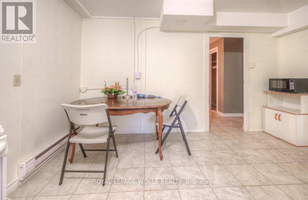












230 HIGHLAND ROAD W

,
Kitchener,




Ontario
N2M3C2

