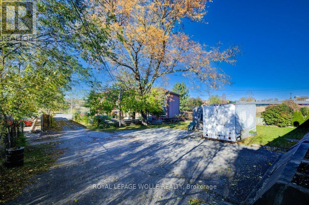 












230 HIGHLAND ROAD W

,
Kitchener,




Ontario
N2M3C2

