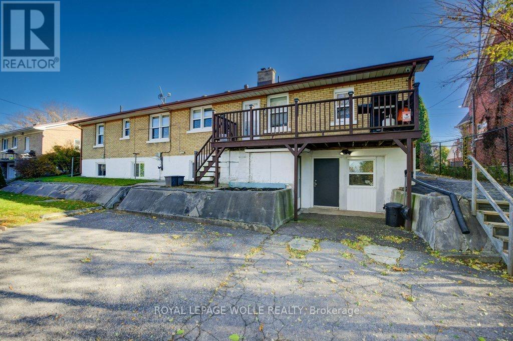 












230 HIGHLAND ROAD W

,
Kitchener,




Ontario
N2M3C2

