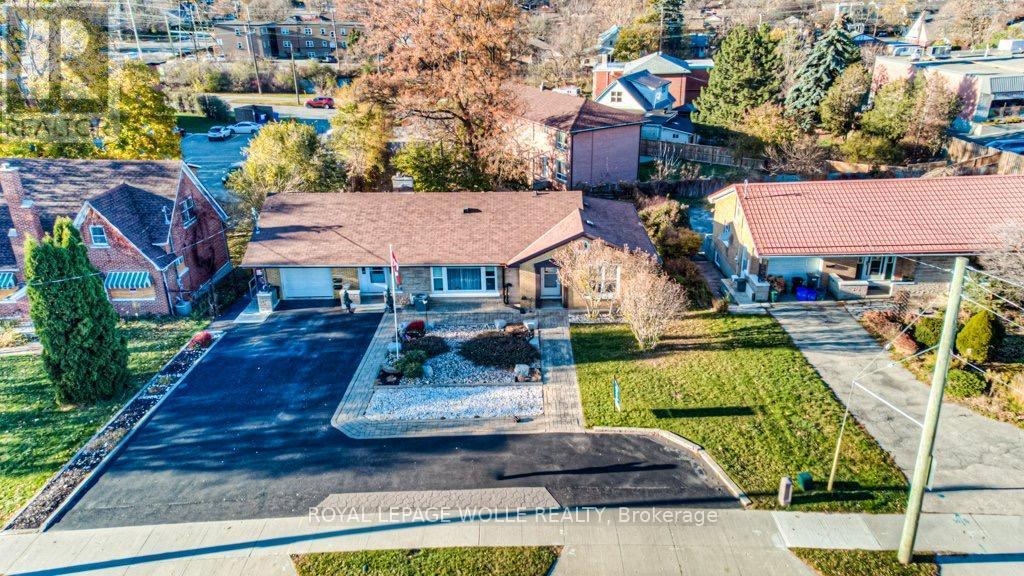 












230 HIGHLAND ROAD W

,
Kitchener,




Ontario
N2M3C2

