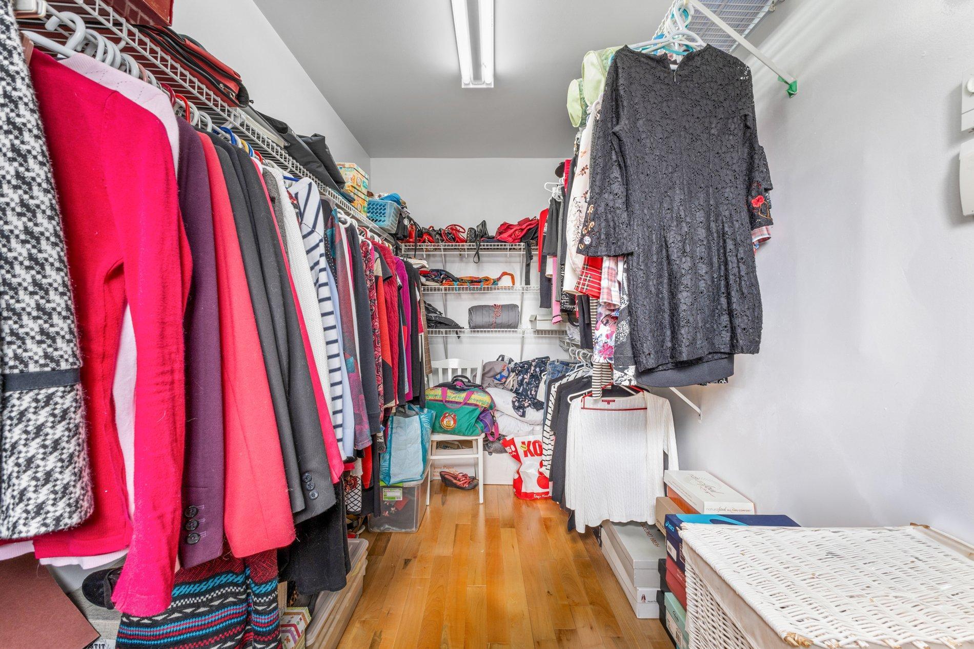 









1146


Rue Patrick

,
Laval (Sainte-Dorothée),




QC
H7Y2C4


