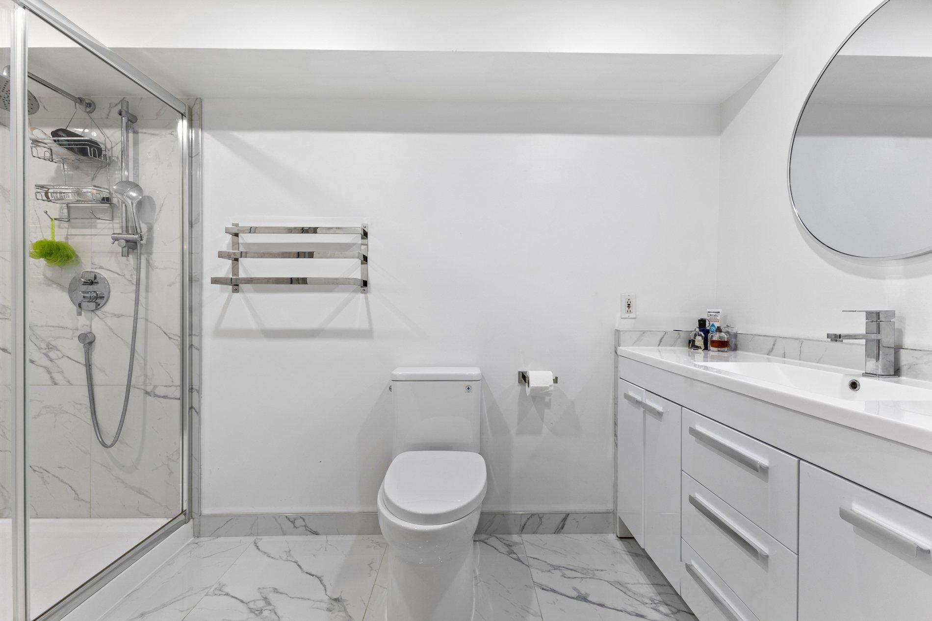 









1146


Rue Patrick

,
Laval (Sainte-Dorothée),




QC
H7Y2C4

