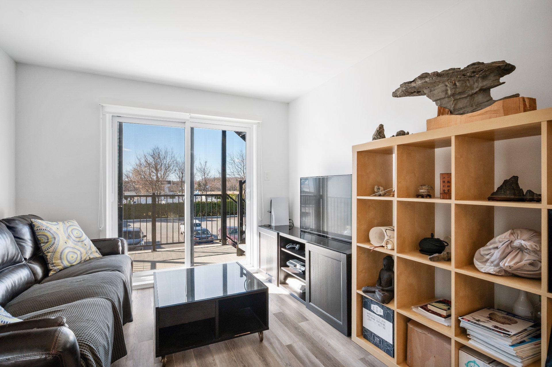 









535


Rue Séraphin-Bouc

,
Sainte-Anne-des-Plaines,




QC
J0N1H0

