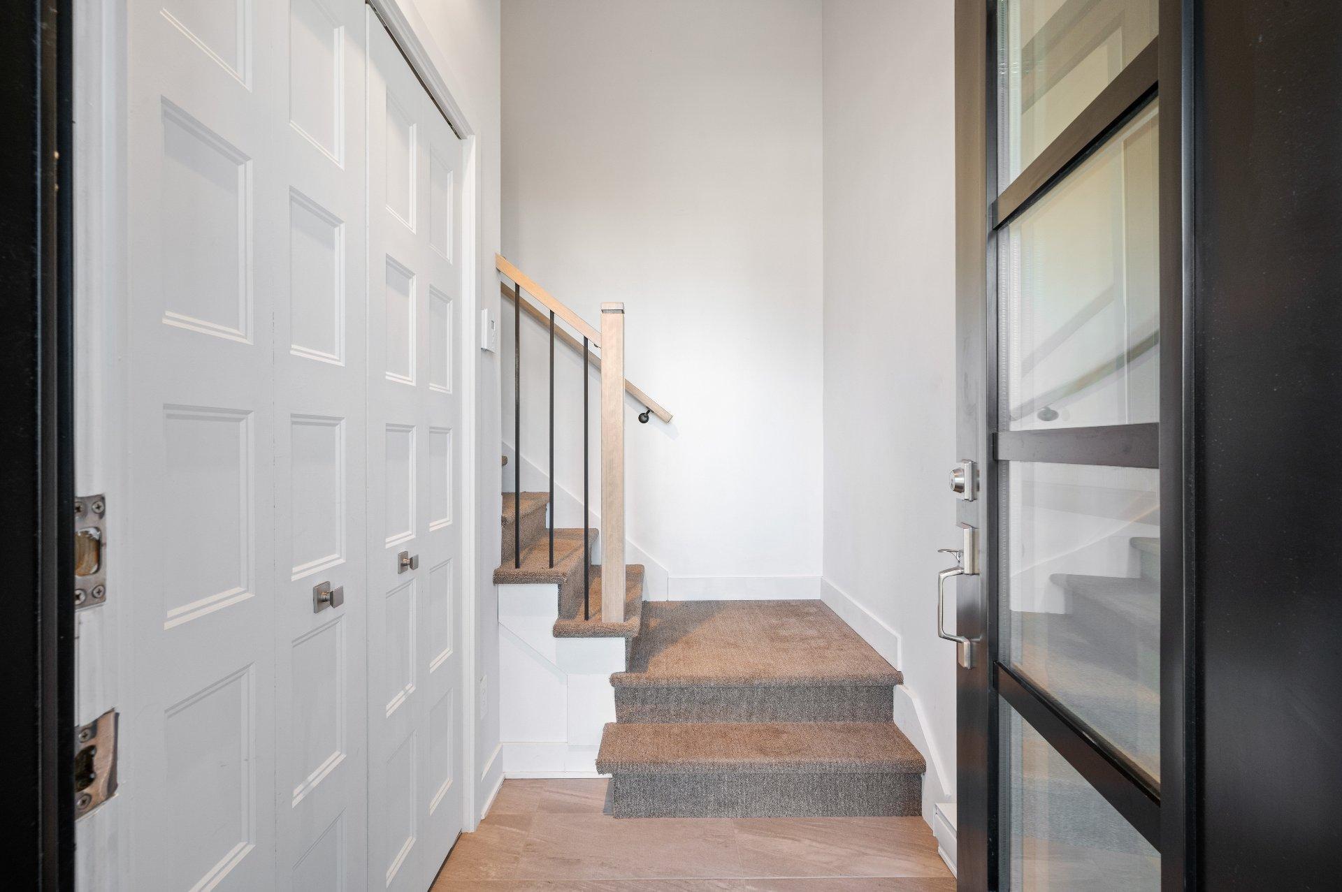 









535


Rue Séraphin-Bouc

,
Sainte-Anne-des-Plaines,




QC
J0N1H0

